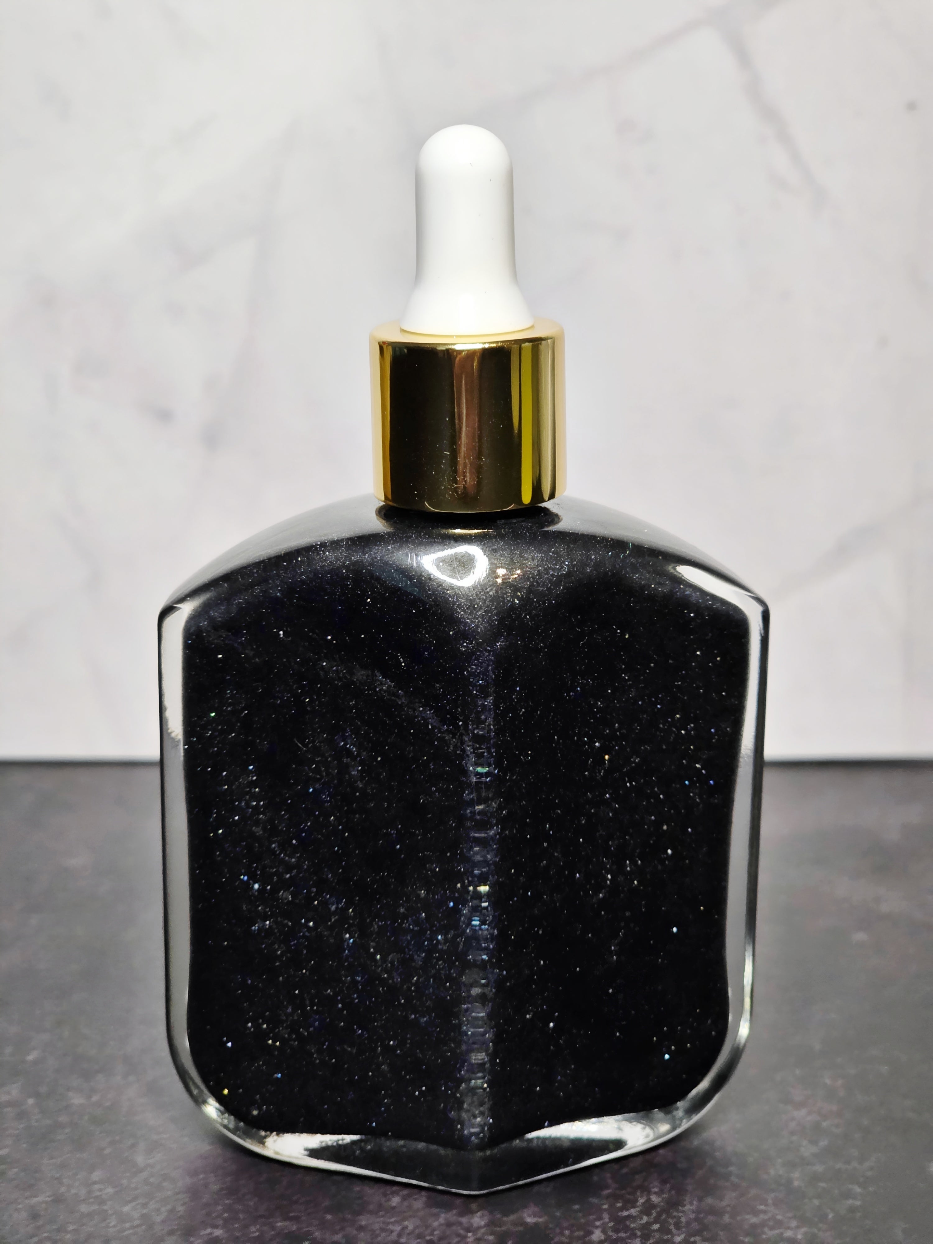 June - Hagar Limited Edition Perfume Oil