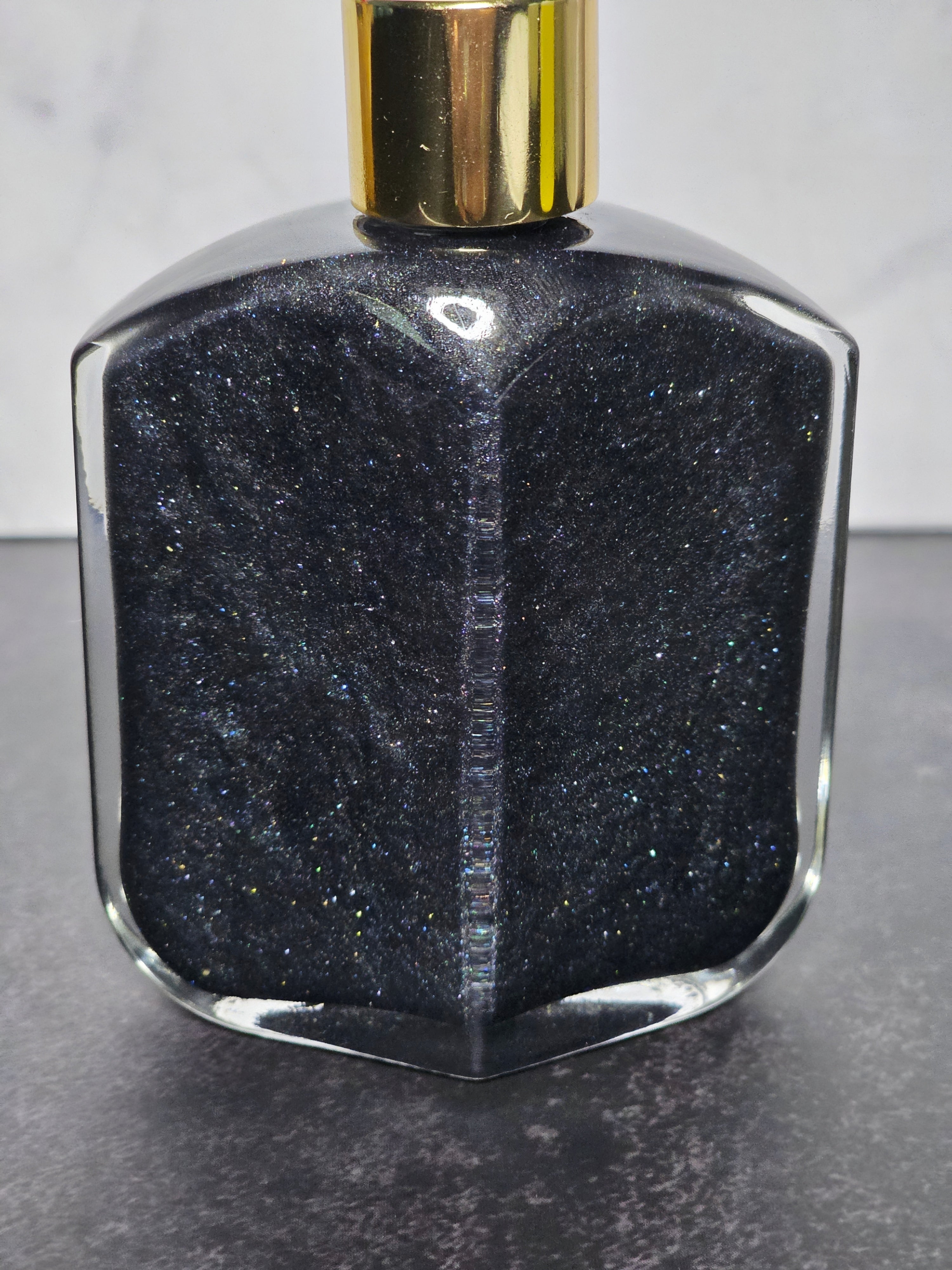 June - Hagar Limited Edition Perfume Oil